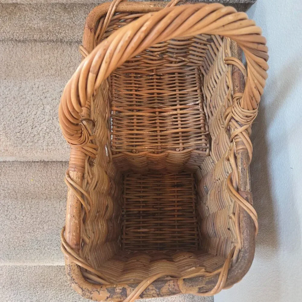 Heritage Stair Step Rattan Basket Hand Woven Wicker Rustic Cottage VTG Country